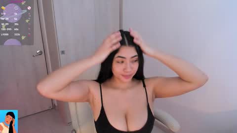 Snapshot of pocahontasss11 chatting on 01.13.26 im vane Model Independet online show from 01.13.26