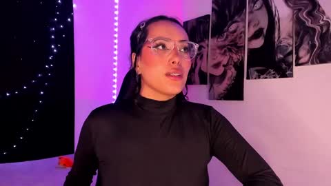 Snapshot of poison_willow chatting on 12.04.24 Willow                      Hours 12pm to 630pm Colombian time FRIDAY AND SUNDAY FREE DAYS online show from 12.04.24
