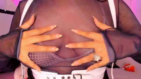 Snapshot of poison_willow chatting on 01.03.25 Willow                      Hours 12pm to 630pm Colombian time FRIDAY AND SUNDAY FREE DAYS online show from 01.03.25
