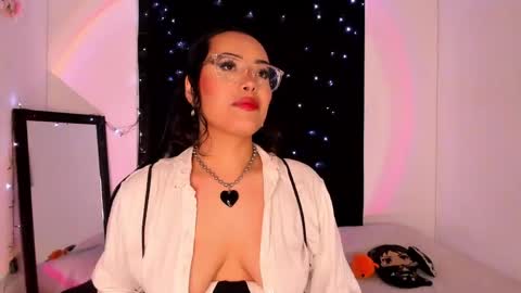 Snapshot of poison_willow chatting on 01.27.25 Willow                      Hours 12pm to 630pm Colombian time FRIDAY AND SUNDAY FREE DAYS online show from 01.27.25