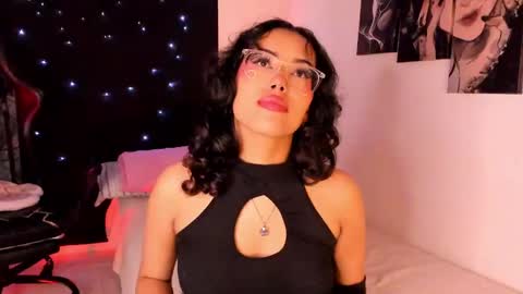 Snapshot of poison_willow chatting on 02.19.25 Willow                      Hours 12pm to 630pm Colombian time FRIDAY AND SUNDAY FREE DAYS online show from 02.19.25