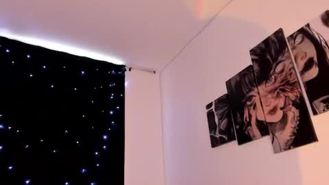 Snapshot of poison_willow chatting on 02.23.25 Willow                      Hours 12pm to 630pm Colombian time FRIDAY AND SUNDAY FREE DAYS online show from 02.23.25