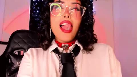 Snapshot of poison_willow chatting on 03.01.25 Willow                      Hours 12pm to 630pm Colombian time FRIDAY AND SUNDAY FREE DAYS online show from 03.01.25