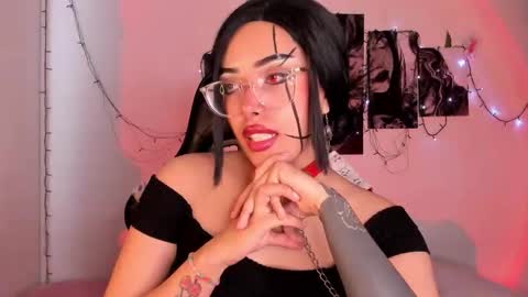 Snapshot of poison_willow chatting on 09.25.25 Willow                      Hours 12pm to 630pm Colombian time FRIDAY AND SUNDAY FREE DAYS online show from 09.25.25