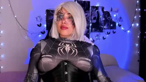 Snapshot of poison_willow chatting on 10.11.25 Willow                      Hours 12pm to 630pm Colombian time FRIDAY AND SUNDAY FREE DAYS online show from 10.11.25