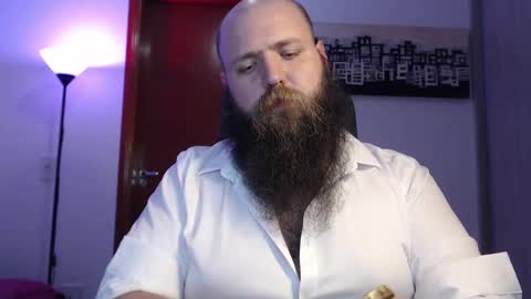 Snapshot of polar_bear91 chatting on 03.09.25 Bear online show from 03.09.25