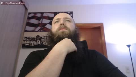 Snapshot of polar_bear91 chatting on 10.18.25 Bear online show from 10.18.25