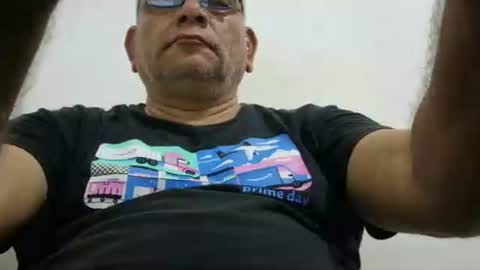 Snapshot of poli475 chatting on 05.22.26 poli online show from 05.22.26