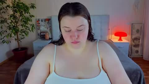 Snapshot of polinasallivan chatting on 06.26.26 Polina online show from 06.26.26