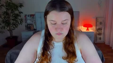 Snapshot of polinasallivan chatting on 07.14.26 Polina online show from 07.14.26