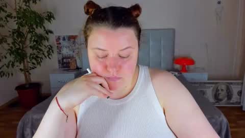 Snapshot of polinasallivan chatting on 07.29.26 Polina online show from 07.29.26