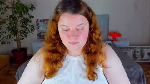 Snapshot of polinasallivan chatting on 07.30.26 Polina online show from 07.30.26