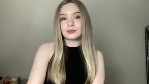 polishangel222 online show from 04.29.26