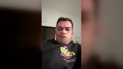 poll540539 online show from 04.05.26