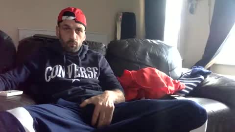 Snapshot of polla101 chatting on 12.23.24 aquiles online show from 12.23.24