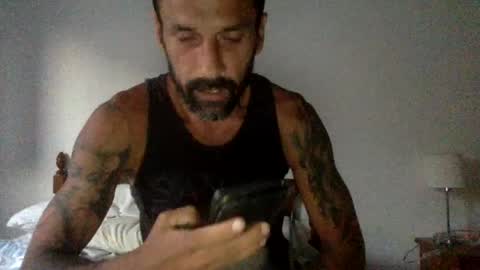 Snapshot of polla101 chatting on 08.04.26 aquiles online show from 08.04.26