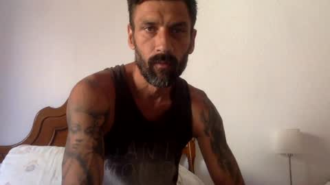 Snapshot of polla101 chatting on 08.05.26 aquiles online show from 08.05.26