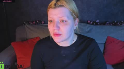Snapshot of polly__mayer chatting on 05.18.26 Polly online show from 05.18.26