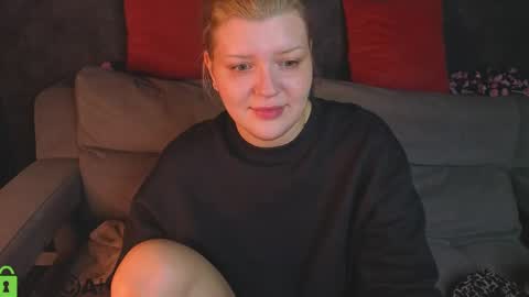 Snapshot of polly__mayer chatting on 05.30.26 Polly online show from 05.30.26