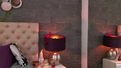 polly_curiouss online show from 04.26.26