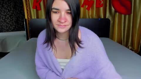 Snapshot of polly_love_ chatting on 02.10.26 Polly online show from 02.10.26