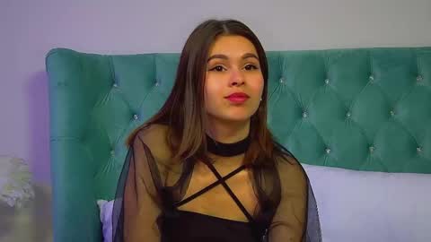 Snapshot of pollylanders chatting on 09.22.25 Polly online show from 09.22.25