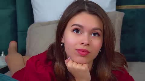 Polly online show from 11.12.25