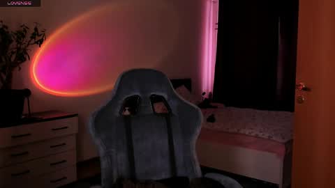 Megan.online  online show from 04.22.26