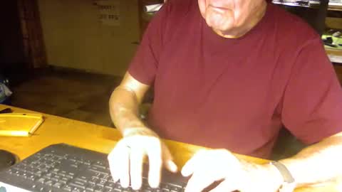 Snapshot of pomme1949 chatting on 12.01.25 pomme1949 online show from 12.01.25