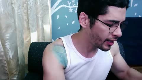 Snapshot of ponzothc chatting on 10.19.25 ponzothc online show from 10.19.25