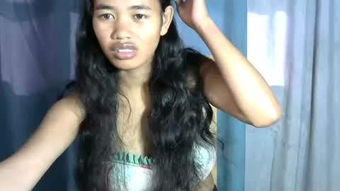 Snapshot of poppy_kelley chatting on 05.30.26 Lilly online show from 05.30.26