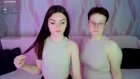 Ana and Tati online show from 10.31.25