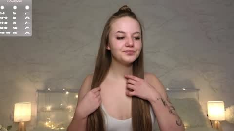 Snapshot of porshes chatting on 02.07.25 HERES SILVIA AND OlIVIA WELCOME EVERYONE LOVENSE DOMI REACT TO YOUR TIPS LETS MAKE A GREAT SHOW TOGETHER online show from 02.07.25