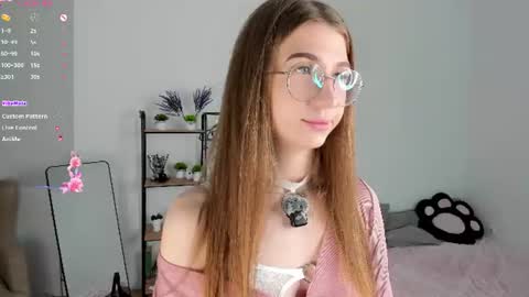 Snapshot of portia_bubbles chatting on 07.05.26 Elizabeth online show from 07.05.26