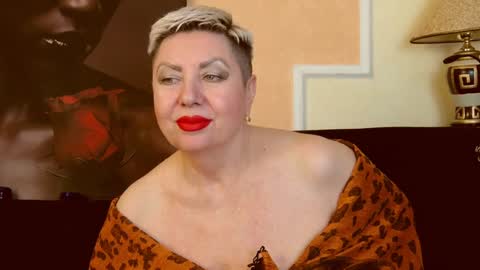 LADY POSH online show from 12.06.24