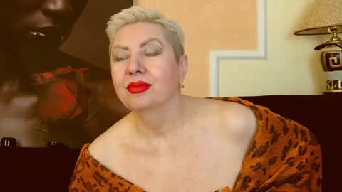 LADY POSH online show from 01.03.25