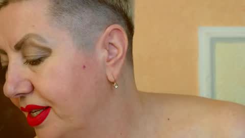 LADY POSH online show from 03.07.25