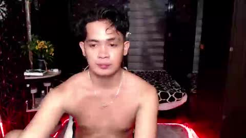 VEeeAsian online show from 11.14.25