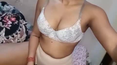 Snapshot of poulomi_das chatting on 02.19.26 poulomi online show from 02.19.26