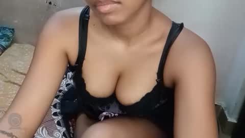 Snapshot of poulomi_das chatting on 03.27.26 poulomi online show from 03.27.26