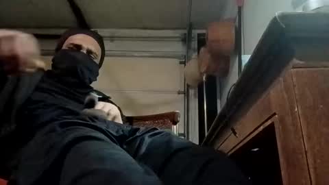 Snapshot of poundgame0710 chatting on 12.22.25 PipeLayerPlayer007 online show from 12.22.25