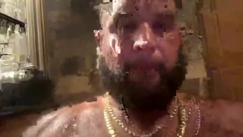 Snapshot of poundsquad305 chatting on 12.19.24 poundsquad305 online show from 12.19.24