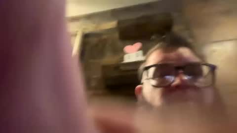 Snapshot of poundsquad305 chatting on 01.17.25 poundsquad305 online show from 01.17.25