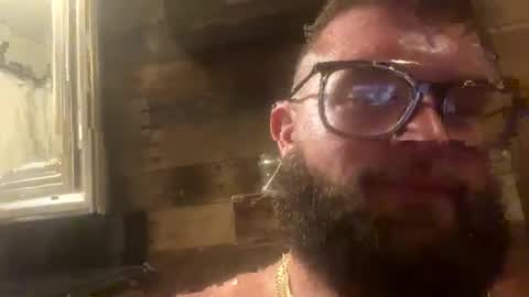 Snapshot of poundsquad305 chatting on 02.05.25 poundsquad305 online show from 02.05.25