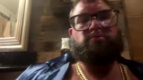 Snapshot of poundsquad305 chatting on 10.18.25 poundsquad305 online show from 10.18.25