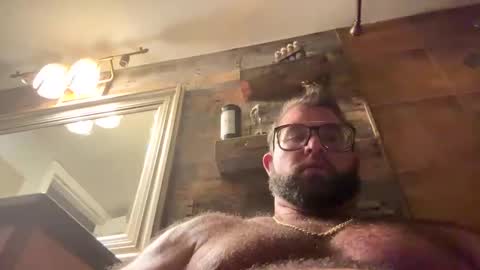 Snapshot of poundsquad305 chatting on 10.26.25 poundsquad305 online show from 10.26.25