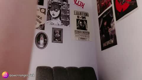 Snapshot of power_ranger_pink chatting on 02.06.26 genie online show from 02.06.26