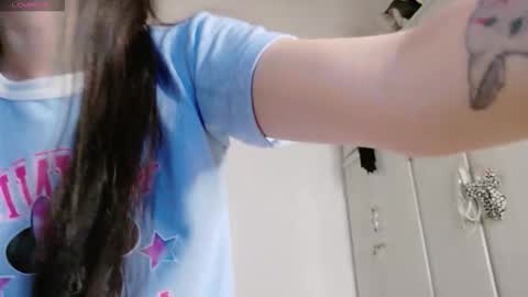 Snapshot of power_ranger_pink chatting on 03.17.26 genie online show from 03.17.26