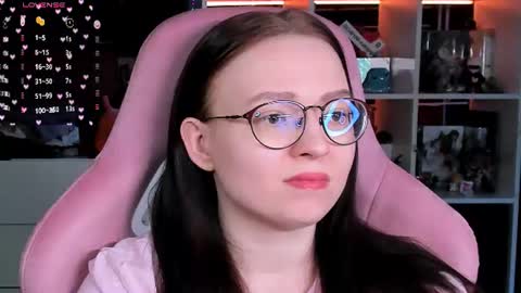 Snapshot of power_robynn chatting on 07.16.26 Robyn online show from 07.16.26