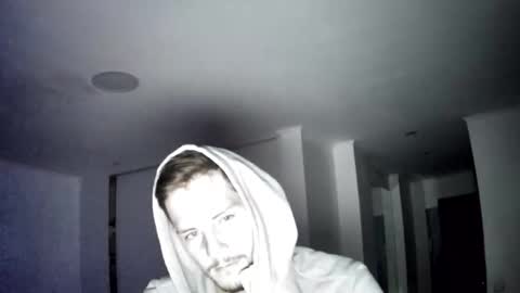 Snapshot of poweroflove7n chatting on 10.28.25 poweroflove7n online show from 10.28.25